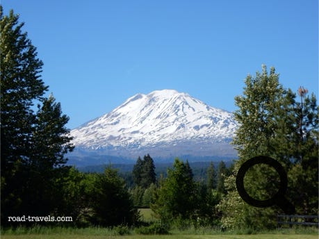 Mt Adams Cascade Viewpoint 